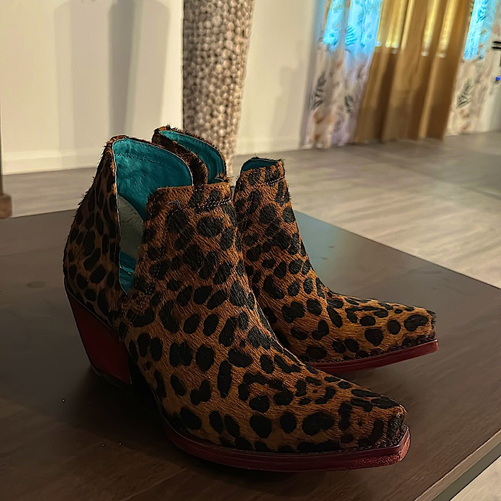 Cheetah cowboy boots